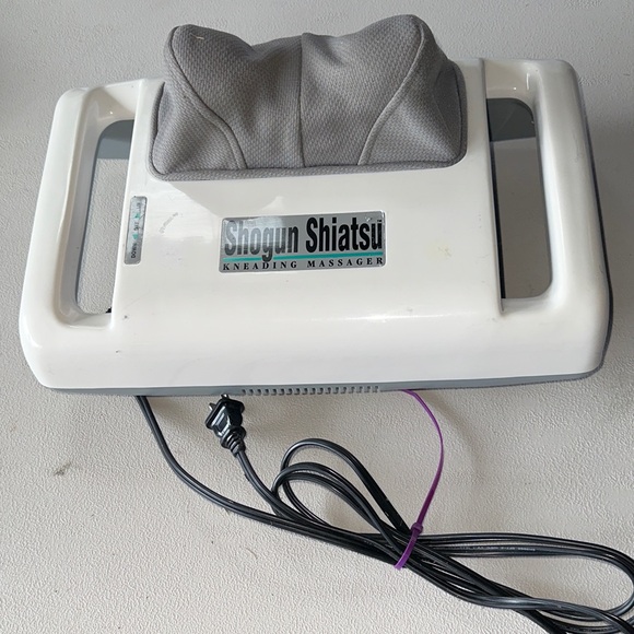 Shogun Shiatsu Kneading Massager - Picture 1 of 7
